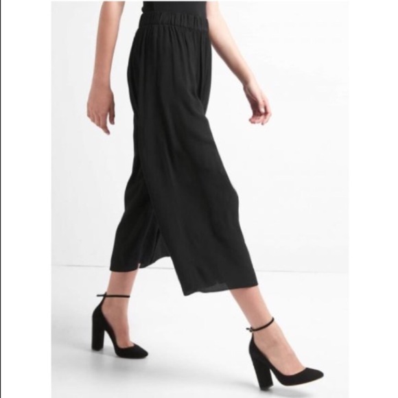GAP drapey crepe culottes crop pants - Picture 2 of 3